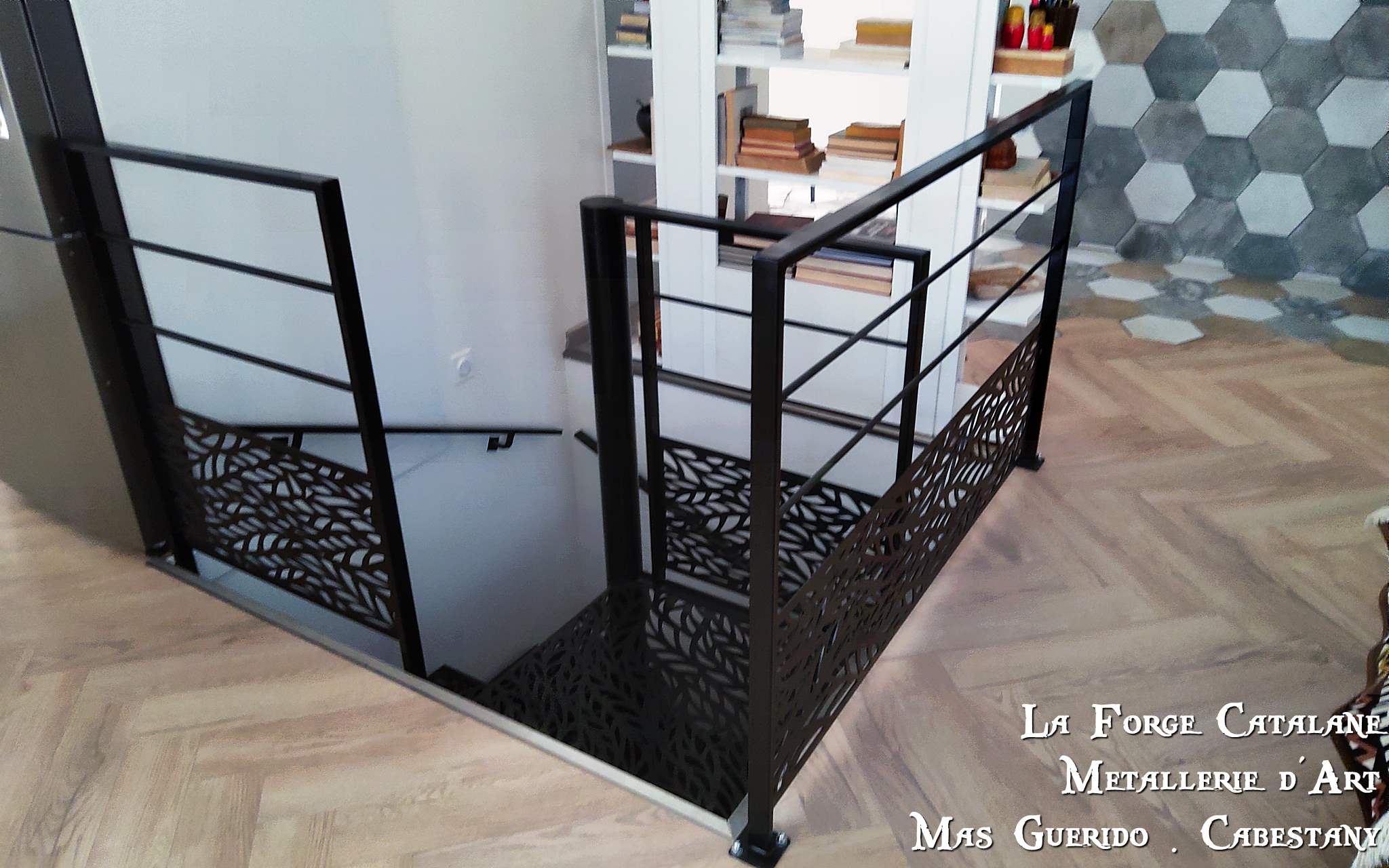 garde corps en decoupe laser avec lisses horizontale forge catalane.jpg